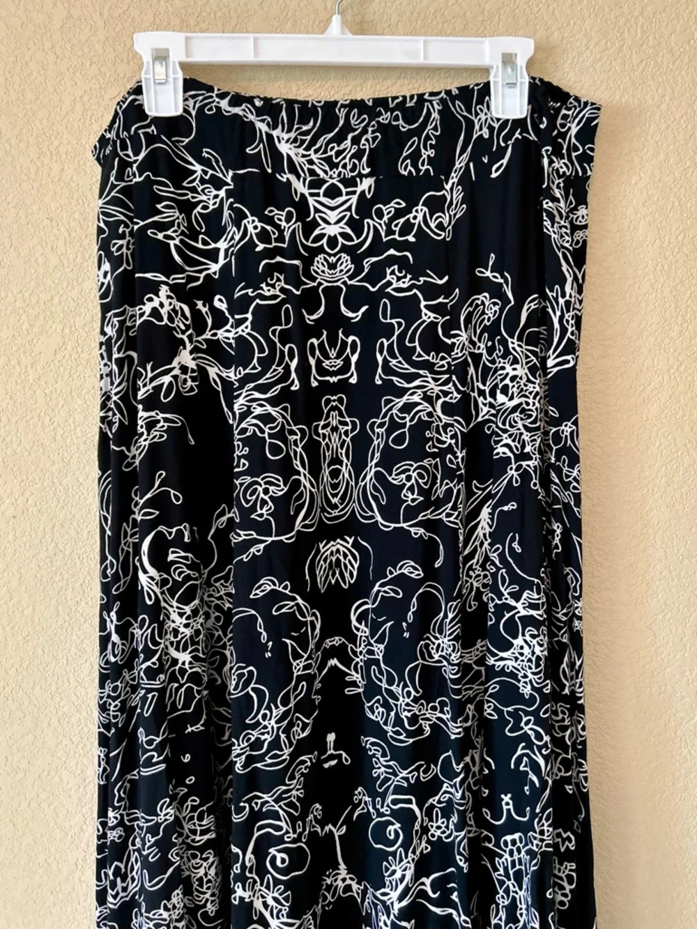 Soft Surroundings Black and White Doodle-Print Maxi Skirt Size L Cottagecore - Picture 4 of 5